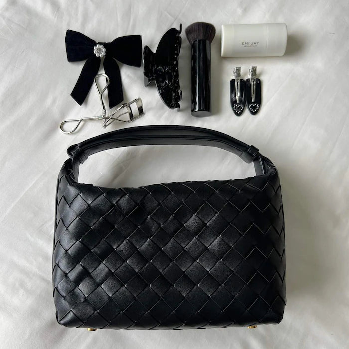 Big Effing Clip® Hair Claw in Noir - PREVENTA