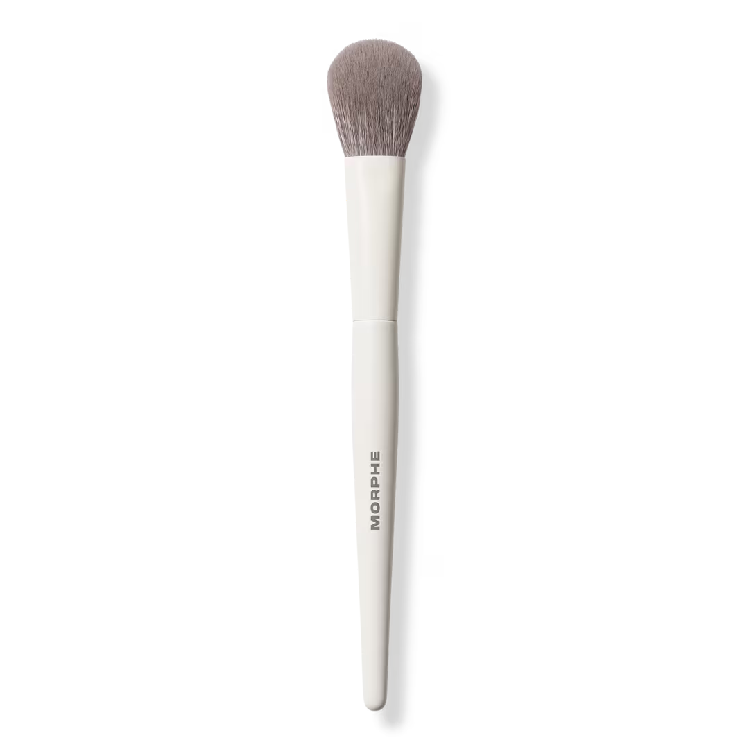 M202 Slanted Blush Brush