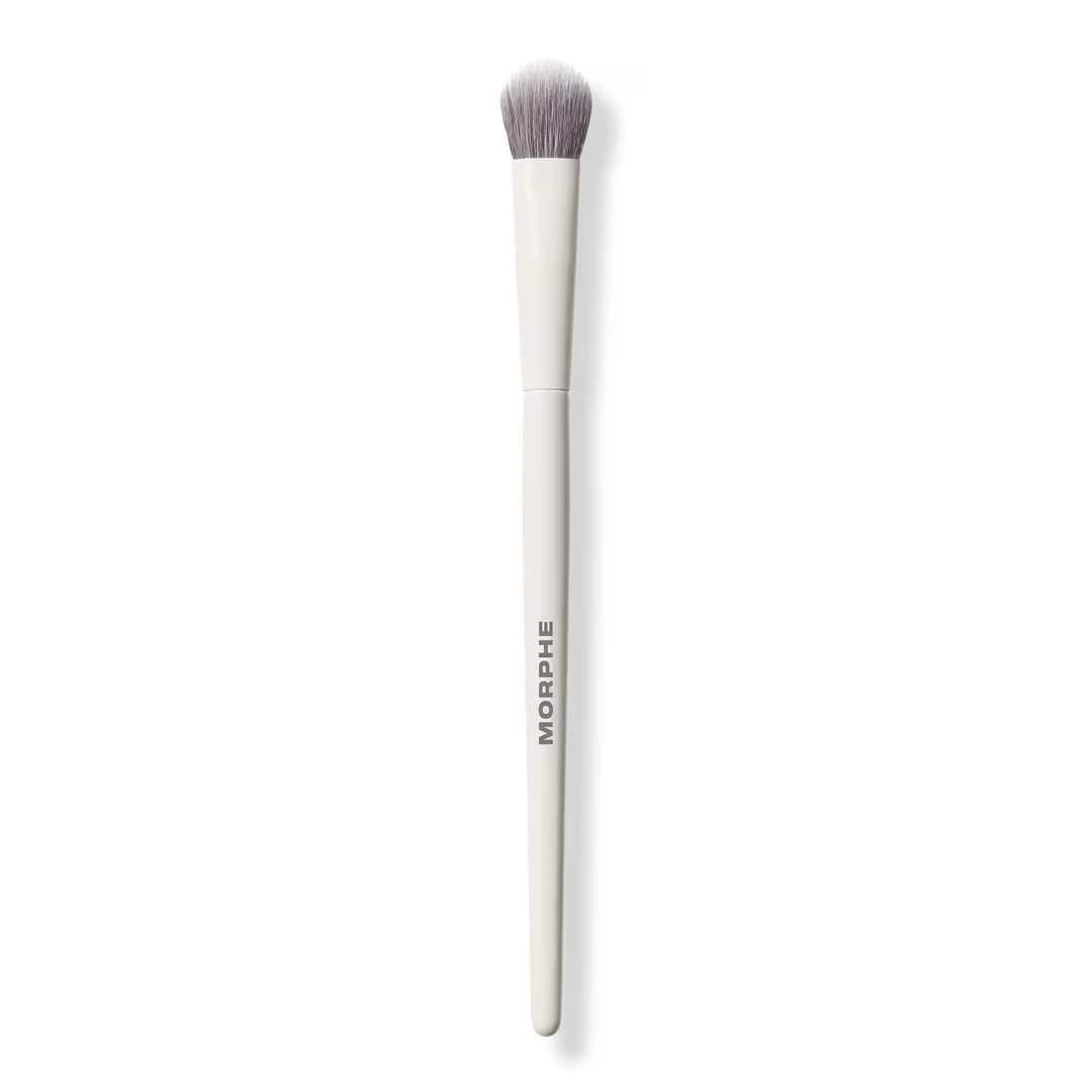M131 Rounded Paddle Concealer Brush