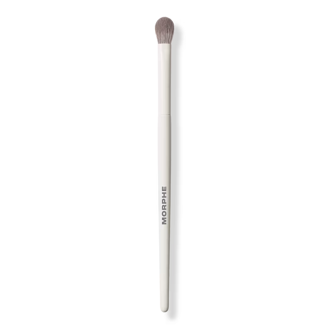 M332 Medium Rounded Blender Eyeshadow Brush