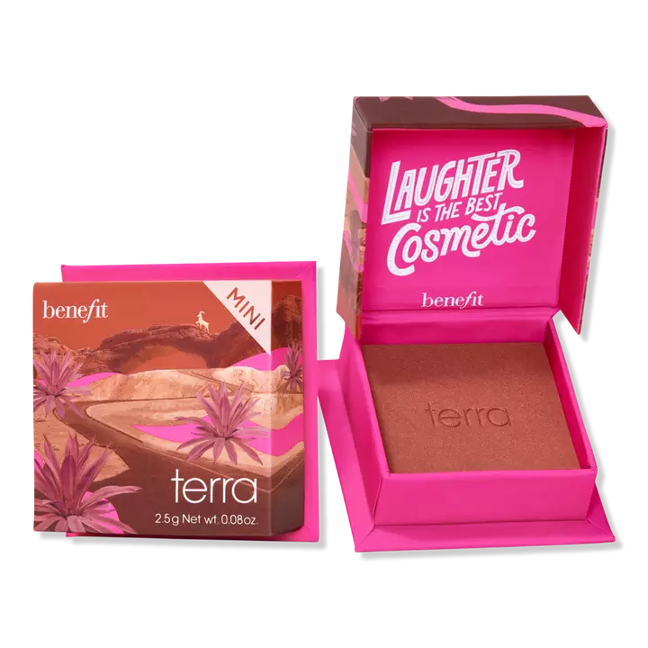 WANDERful World Silky-Soft Powder Blush