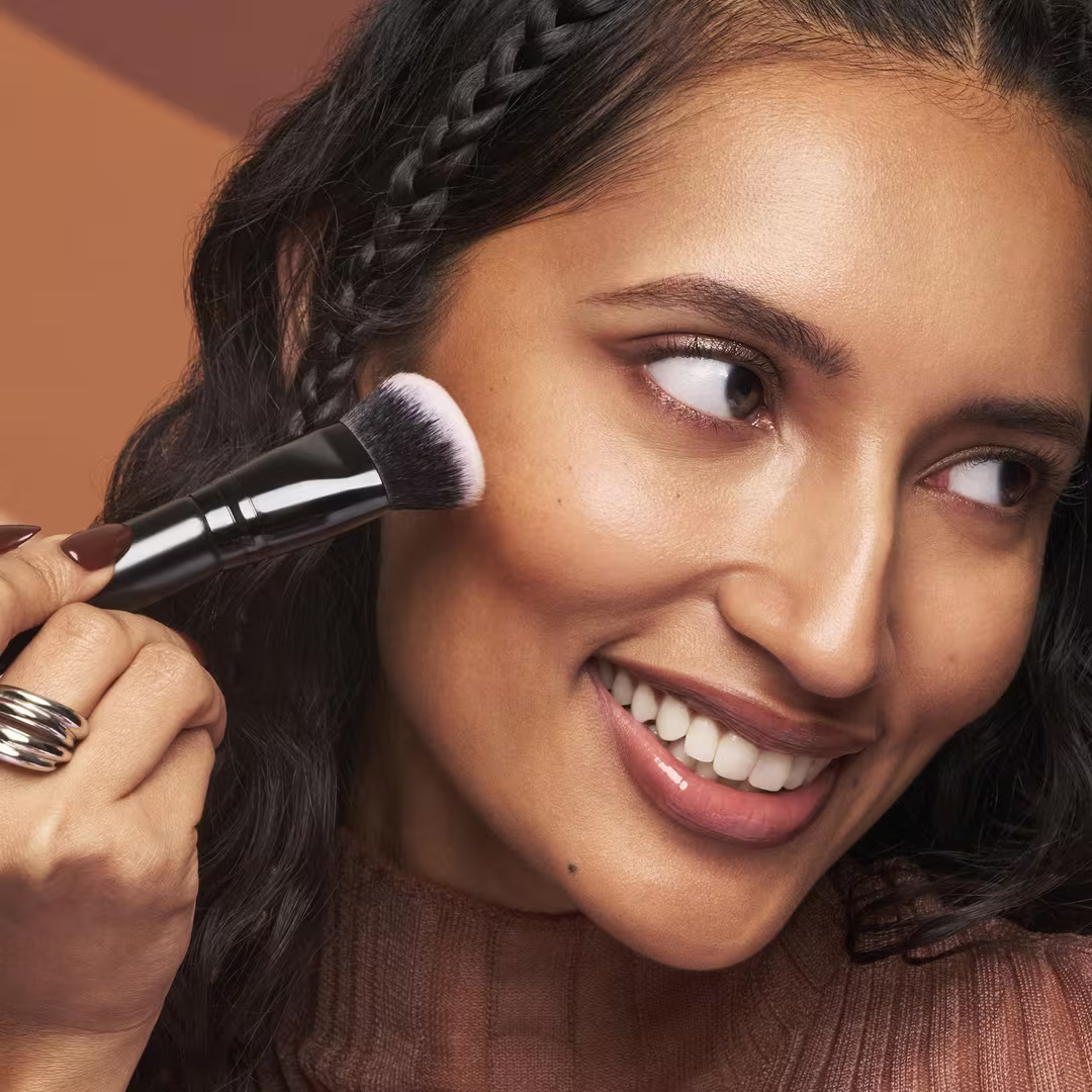 Liquid Bronzer & Contour Duo Brush