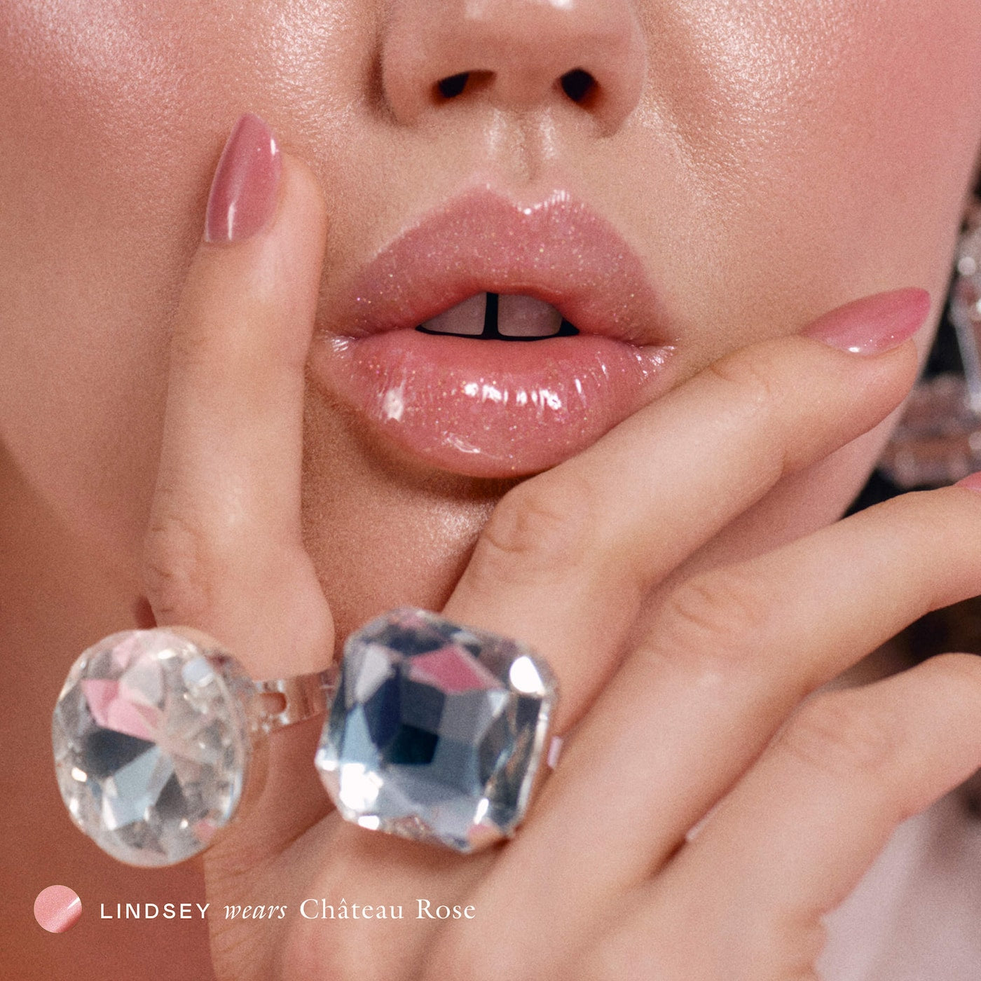 Le Chouchou Exfoliating + Softening Peptide Lip Balm Preventa