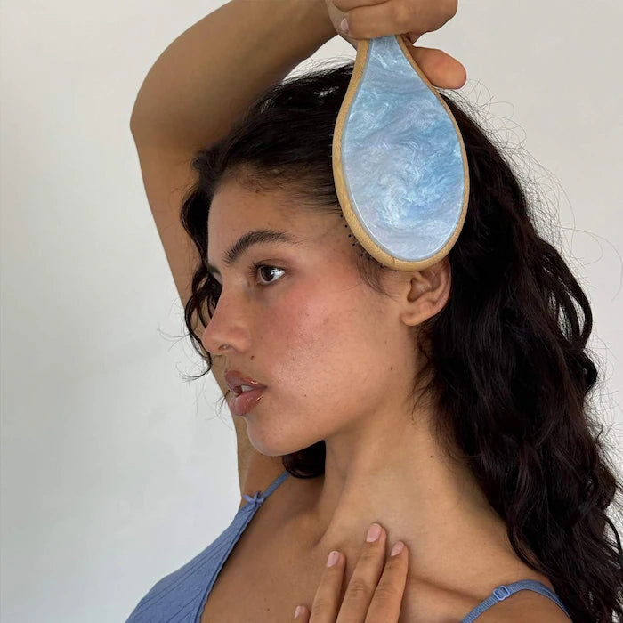 Flat Hair Brush in Blue Sugar - PREVENTA