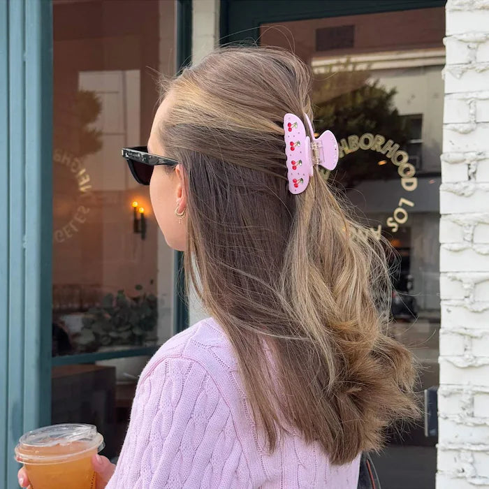 Sweetheart Hair Claw Clip in Pink Cherry Pie - PREVENTA
