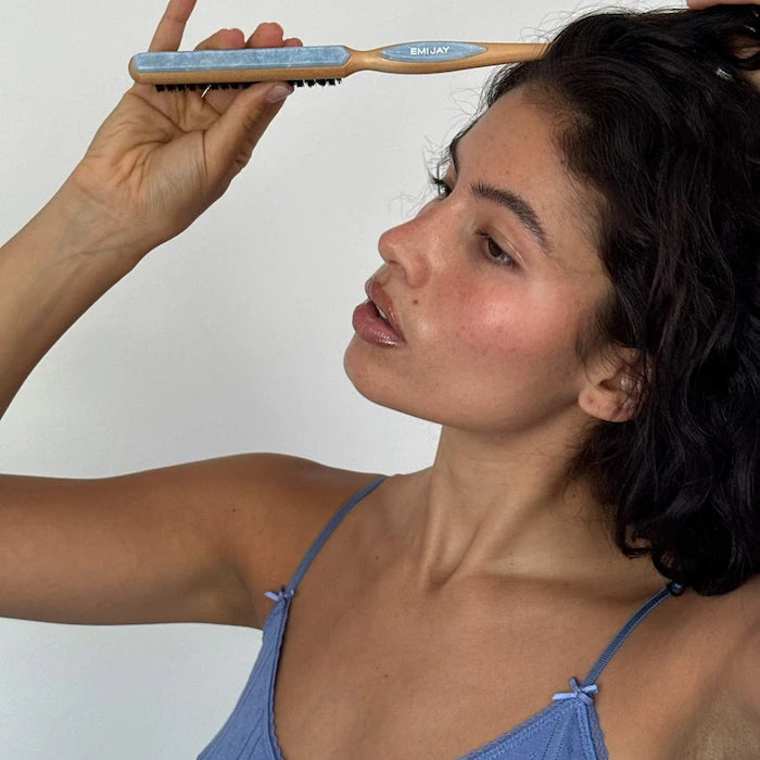 Styling Hair Brush in Blue Sugar - PREVENTA